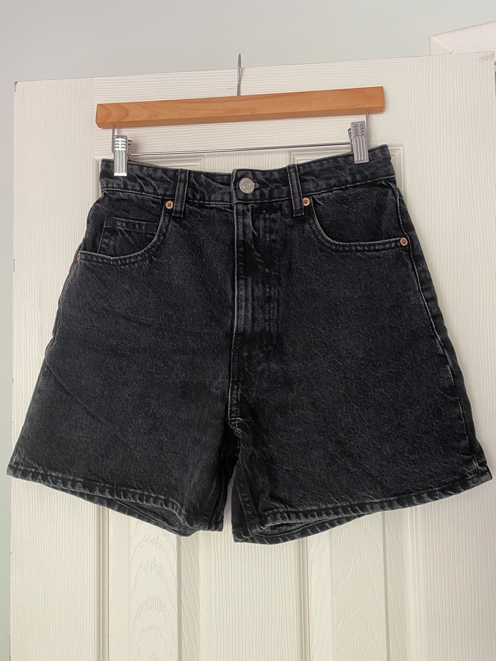 Zara Black High-Rise Mom Shorts